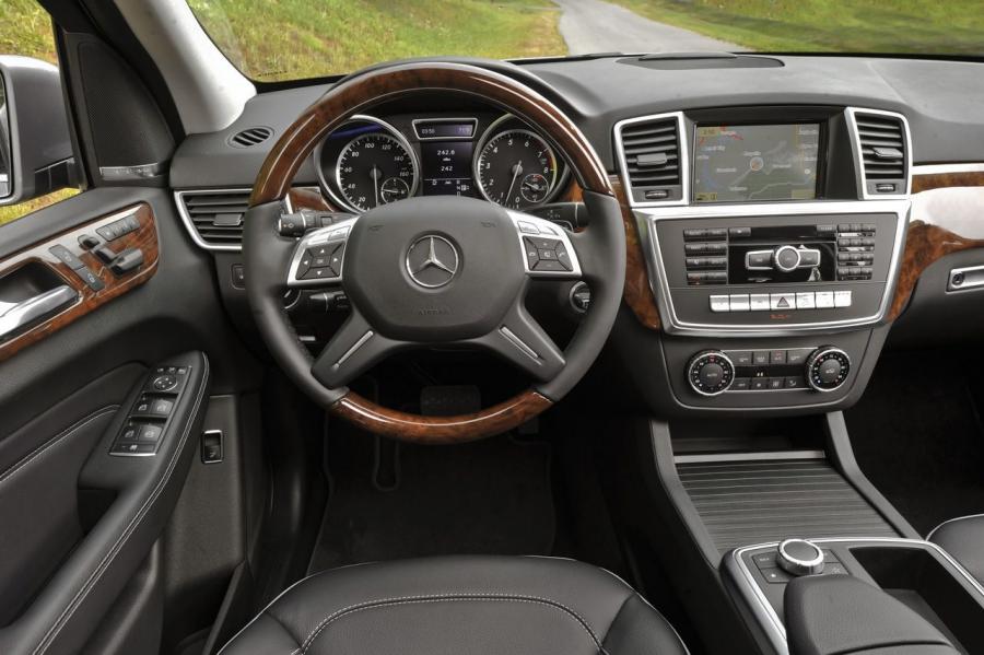  Mercedes-Benz ML350 4Matic 2012 года  (фото 25 из 26)